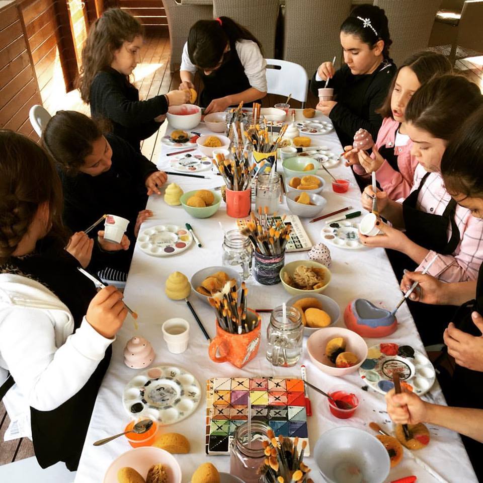 Pinta Crafts Ceramic Painting Workshop