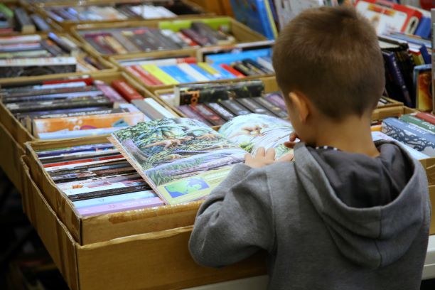 GIANT LIFELINE BOOK FAIR, Thornleigh